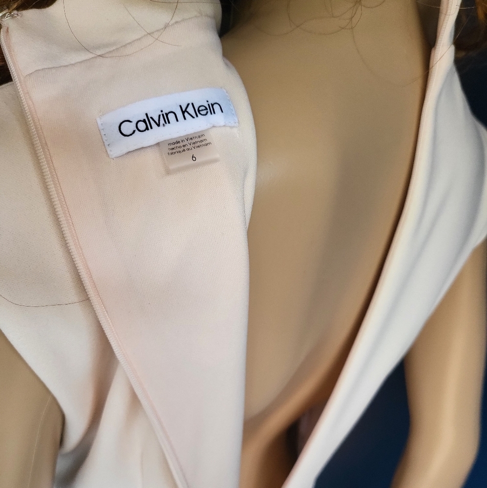 🆕️🌺CALVIN KLEIN🌺 Tie Neck Sheath Dress💃 SIZE:6 - Picture 11 of 15